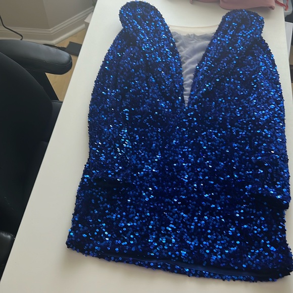 Luxury Blue Sequins Dress - Picture 3 of 3